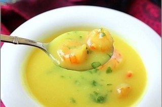 Пряный картофельный суп-пюре с креветками