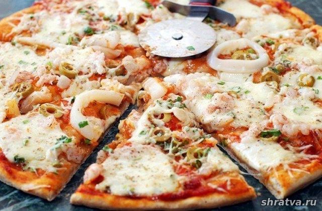 Начинка для пиццы с кальмарами, пармезаном и моцареллой