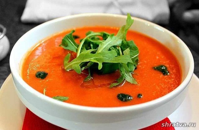 Холодный томатный суп с тунцом
