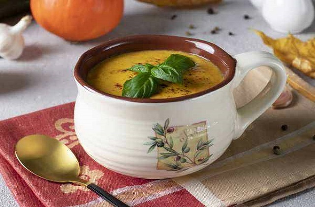 Тыквенно-кабачковый крем-суп с сыром